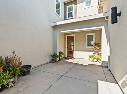 9042 Elliott Springs Dr, Elk Grove, CA 95624 Photo