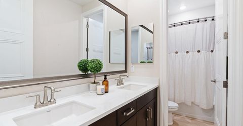 9042 Elliott Springs Dr, Elk Grove, CA 95624 Photo