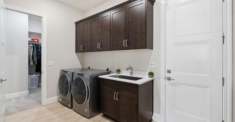 9042 Elliott Springs Dr, Elk Grove, CA 95624 Photo