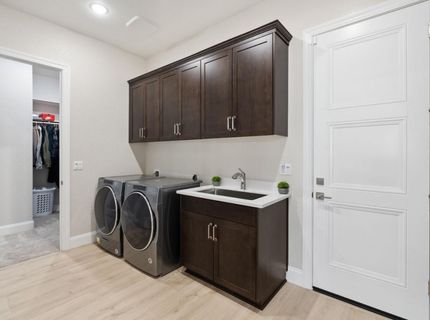 9042 Elliott Springs Dr, Elk Grove, CA 95624 Photo