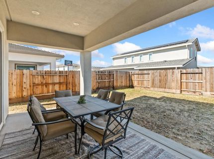 9042 Elliott Springs Dr, Elk Grove, CA 95624 Photo