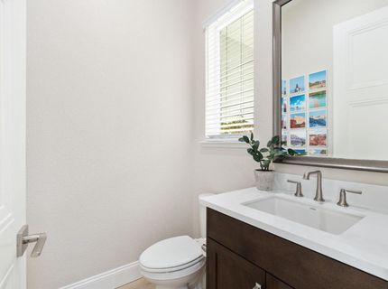 9042 Elliott Springs Dr, Elk Grove, CA 95624 Photo