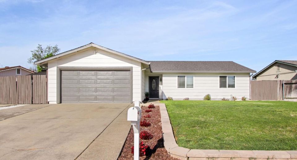 3548 Sunrise Pines Dr, Sacramento, CA 95827 Photo