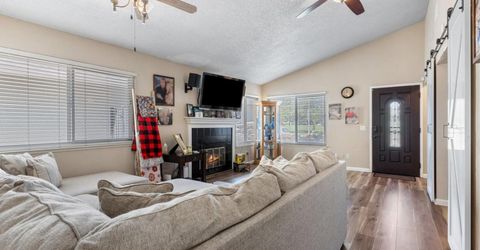 482 De Mar Dr, Sacramento, CA 95831 Photo