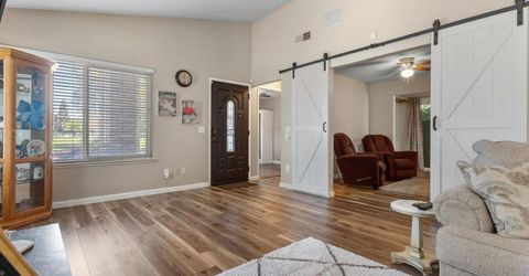 482 De Mar Dr, Sacramento, CA 95831 Photo