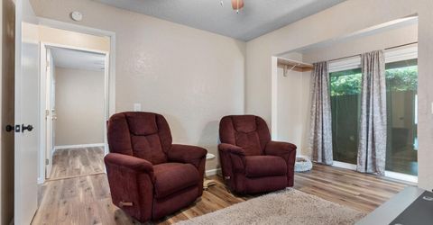 482 De Mar Dr, Sacramento, CA 95831 Photo