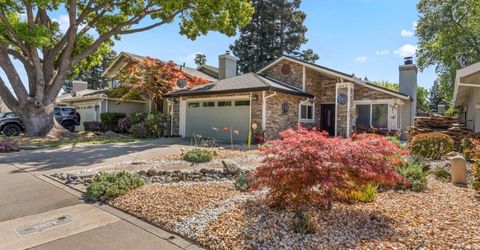 482 De Mar Dr, Sacramento, CA 95831 Photo