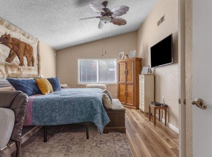 482 De Mar Dr, Sacramento, CA 95831 Photo