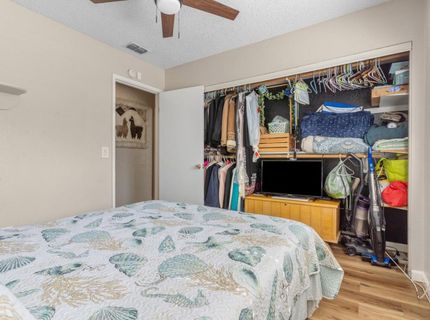 482 De Mar Dr, Sacramento, CA 95831 Photo