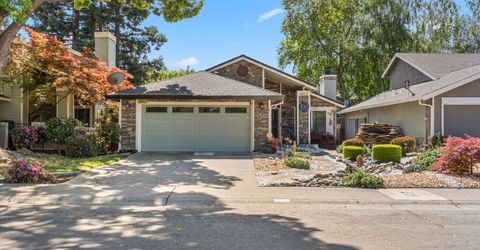 482 De Mar Dr, Sacramento, CA 95831 Photo