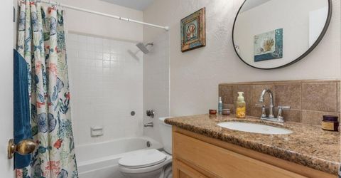 482 De Mar Dr, Sacramento, CA 95831 Photo