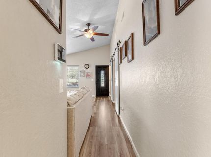 482 De Mar Dr, Sacramento, CA 95831 Photo