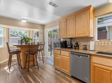 482 De Mar Dr, Sacramento, CA 95831 Photo