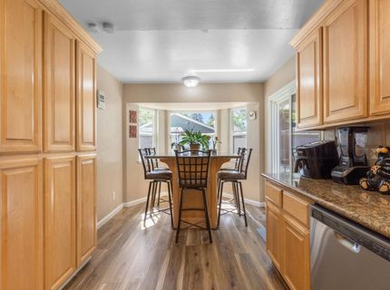 482 De Mar Dr, Sacramento, CA 95831 Photo