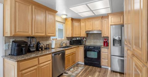 482 De Mar Dr, Sacramento, CA 95831 Photo