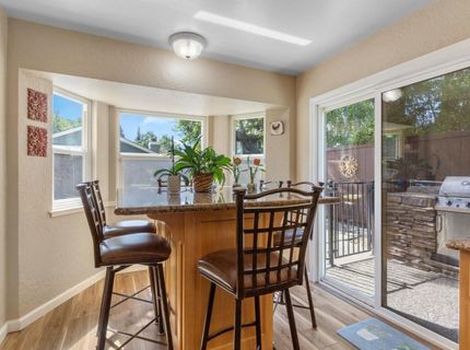 482 De Mar Dr, Sacramento, CA 95831 Photo