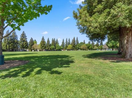 482 De Mar Dr, Sacramento, CA 95831 Photo