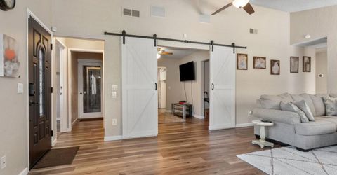 482 De Mar Dr, Sacramento, CA 95831 Photo