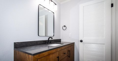 427 Wyndgate Rd, Sacramento, CA 95864 Photo