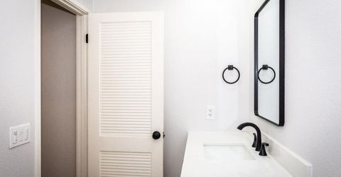 427 Wyndgate Rd, Sacramento, CA 95864 Photo