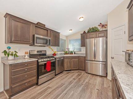 12022 Hemlock Dr, Auburn, CA 95603 Photo