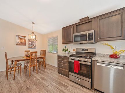 12022 Hemlock Dr, Auburn, CA 95603 Photo