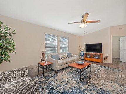 12022 Hemlock Dr, Auburn, CA 95603 Photo