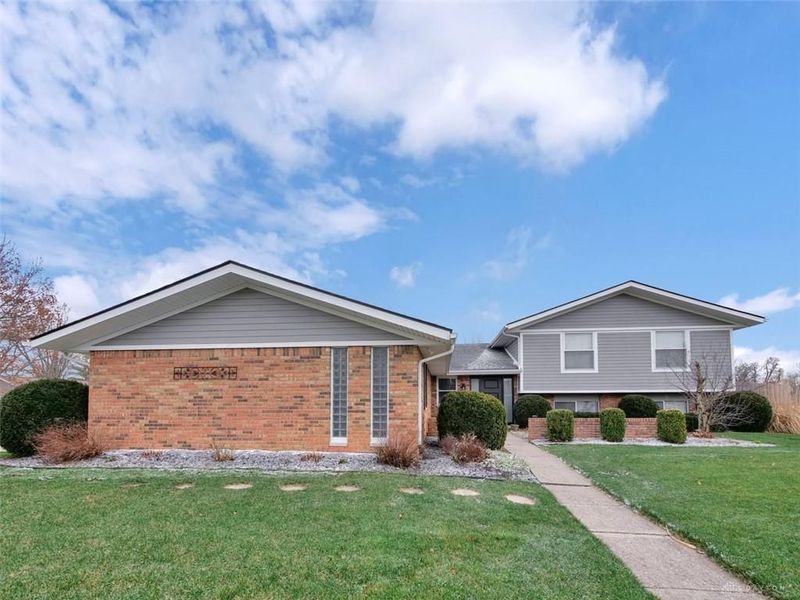 7120 Hardwicke Place, Butler Township, OH 45414 Photo 1