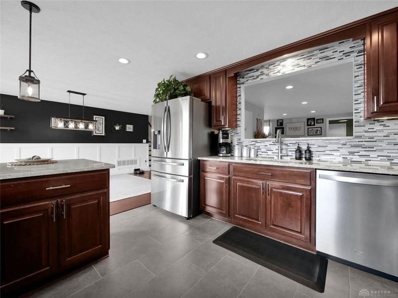 7120 Hardwicke Place, Butler Township, OH 45414 Photo 10