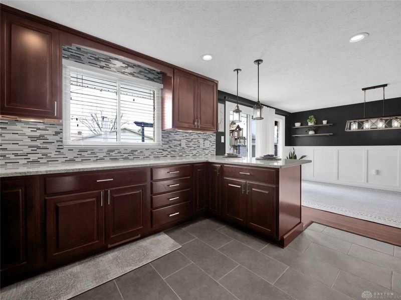 7120 Hardwicke Place, Butler Township, OH 45414 Photo 12