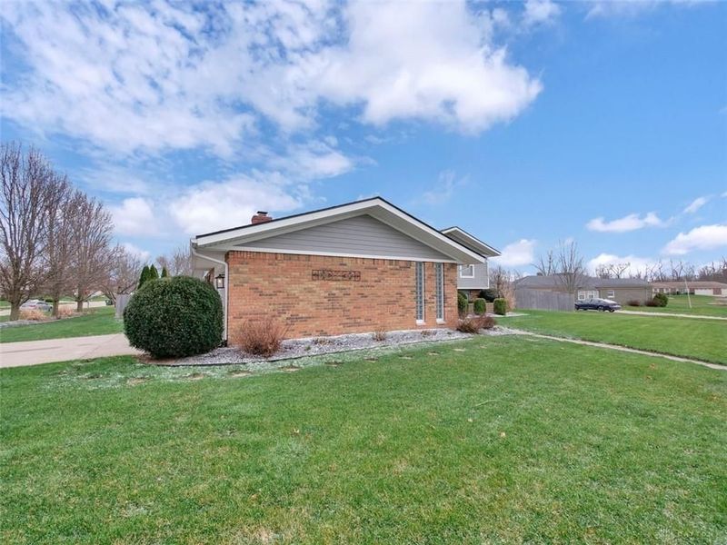 7120 Hardwicke Place, Butler Township, OH 45414 Photo 2