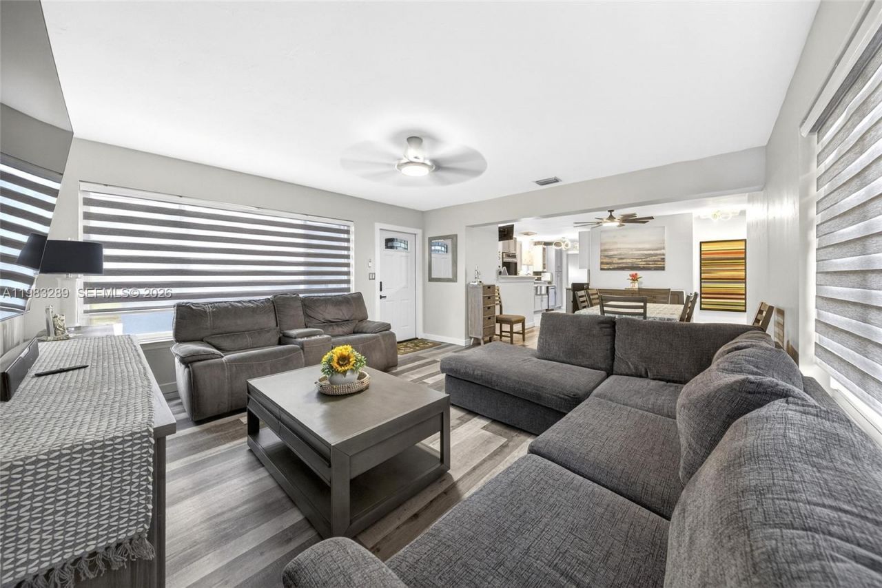 2150 SW 37th Ave, Fort Lauderdale, FL 33312 Photo