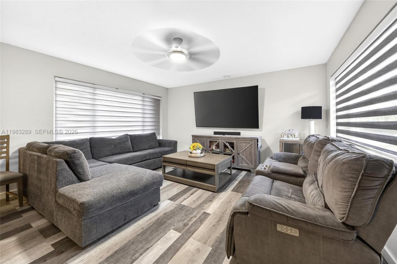 2150 SW 37th Ave, Fort Lauderdale, FL 33312 Photo