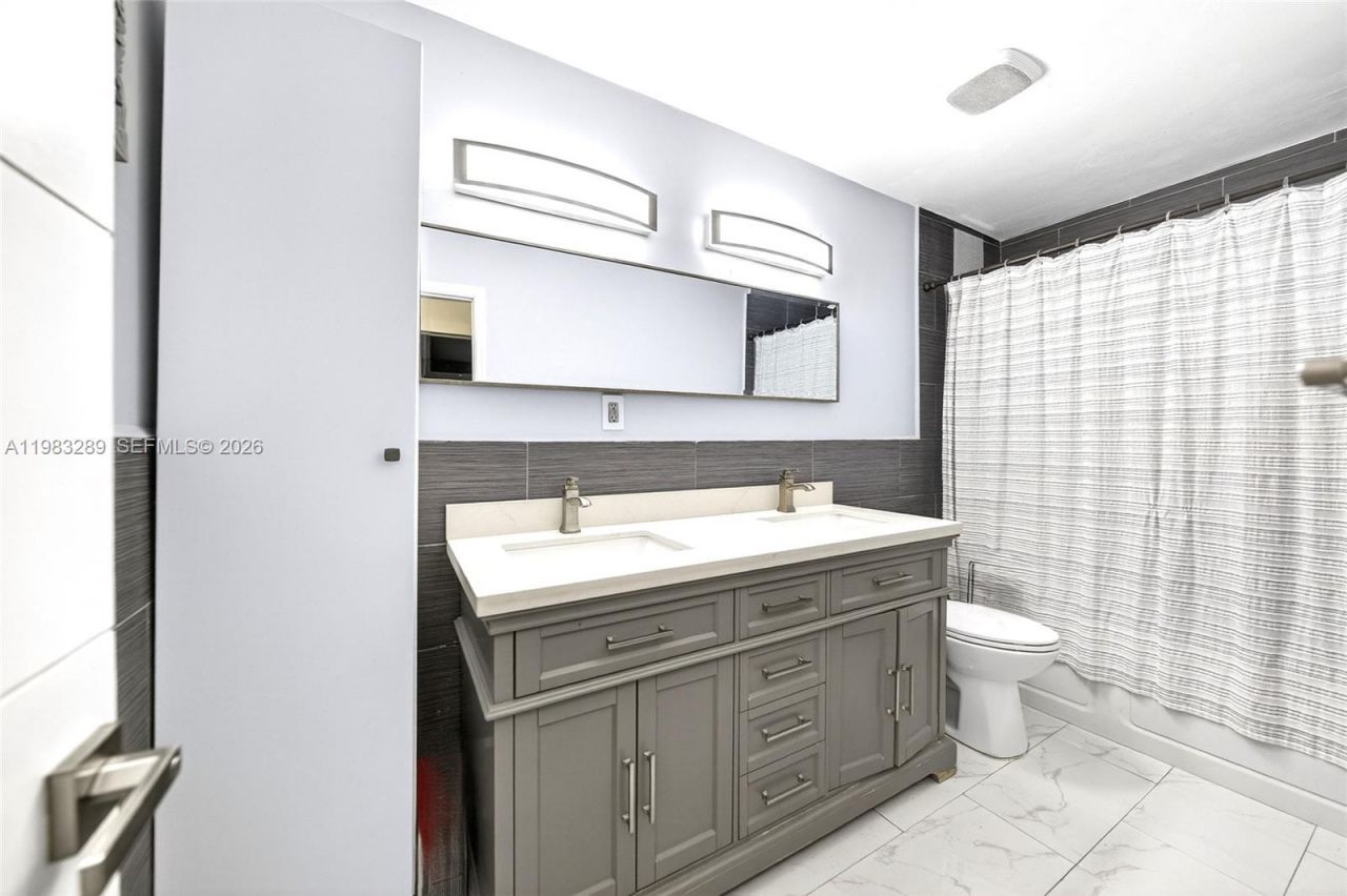 2150 SW 37th Ave, Fort Lauderdale, FL 33312 Photo