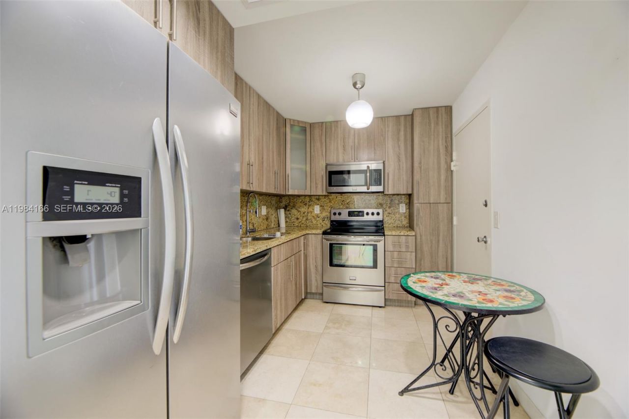 1001 91st St , Unit 701, Bay Harbor Islands, FL 33154 Photo