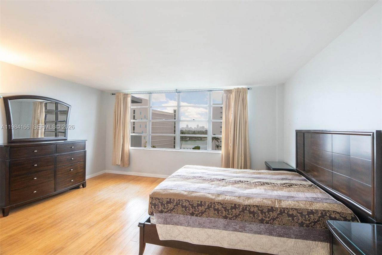 1001 91st St , Unit 701, Bay Harbor Islands, FL 33154 Photo