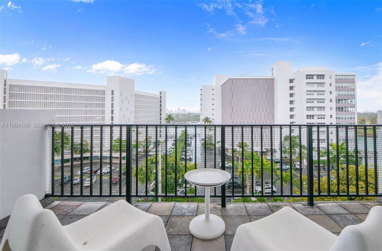 1001 91st St , Unit 701, Bay Harbor Islands, FL 33154 Photo