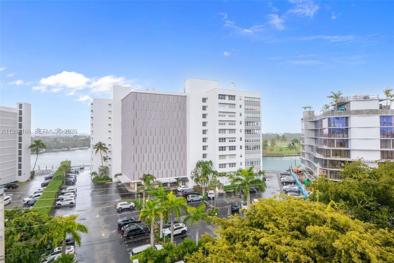 1001 91st St , Unit 701, Bay Harbor Islands, FL 33154 Photo