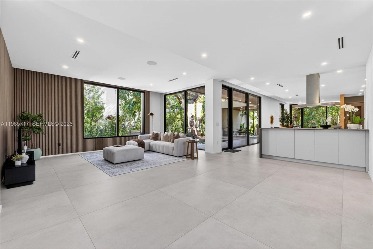 234 SW 22nd Rd , Miami, FL 33129 Photo