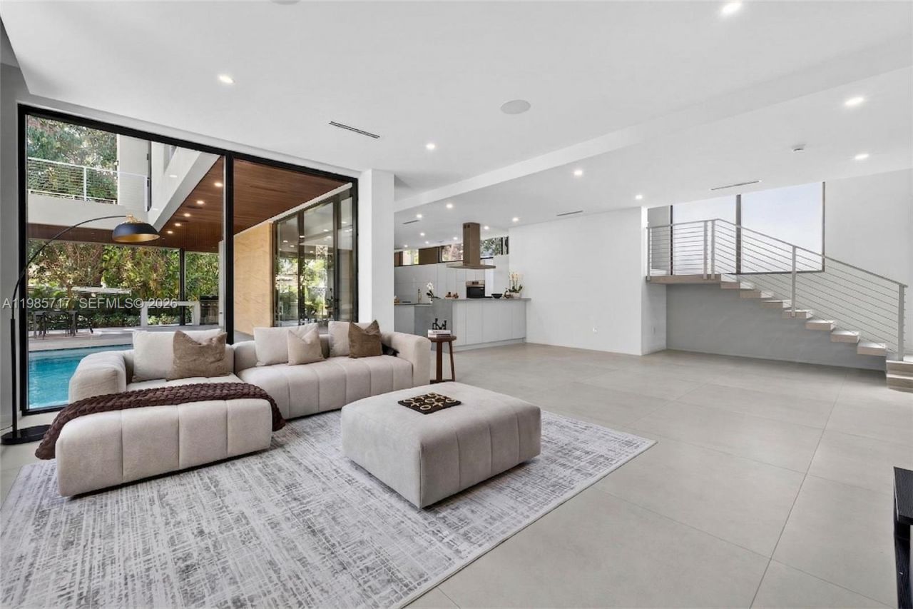 234 SW 22nd Rd , Miami, FL 33129 Photo