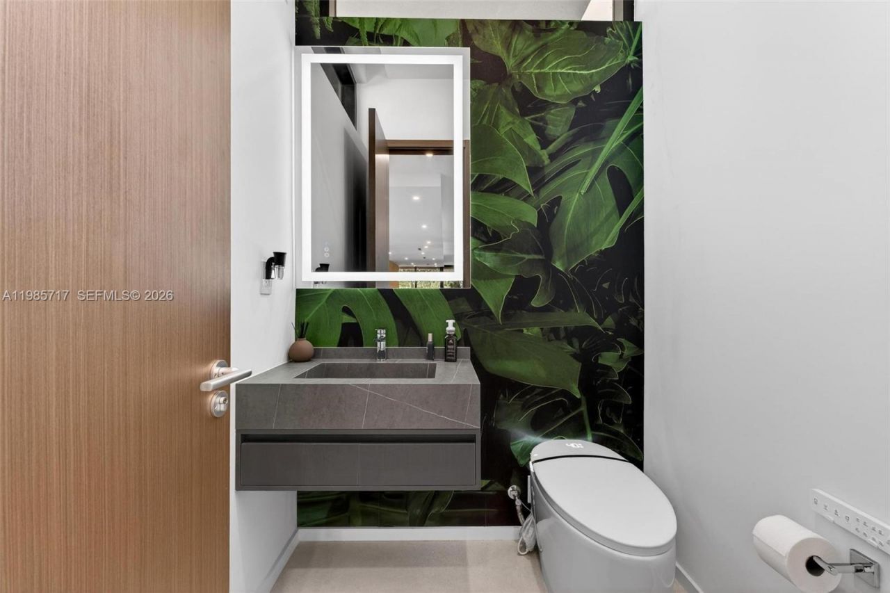 234 SW 22nd Rd , Miami, FL 33129 Photo