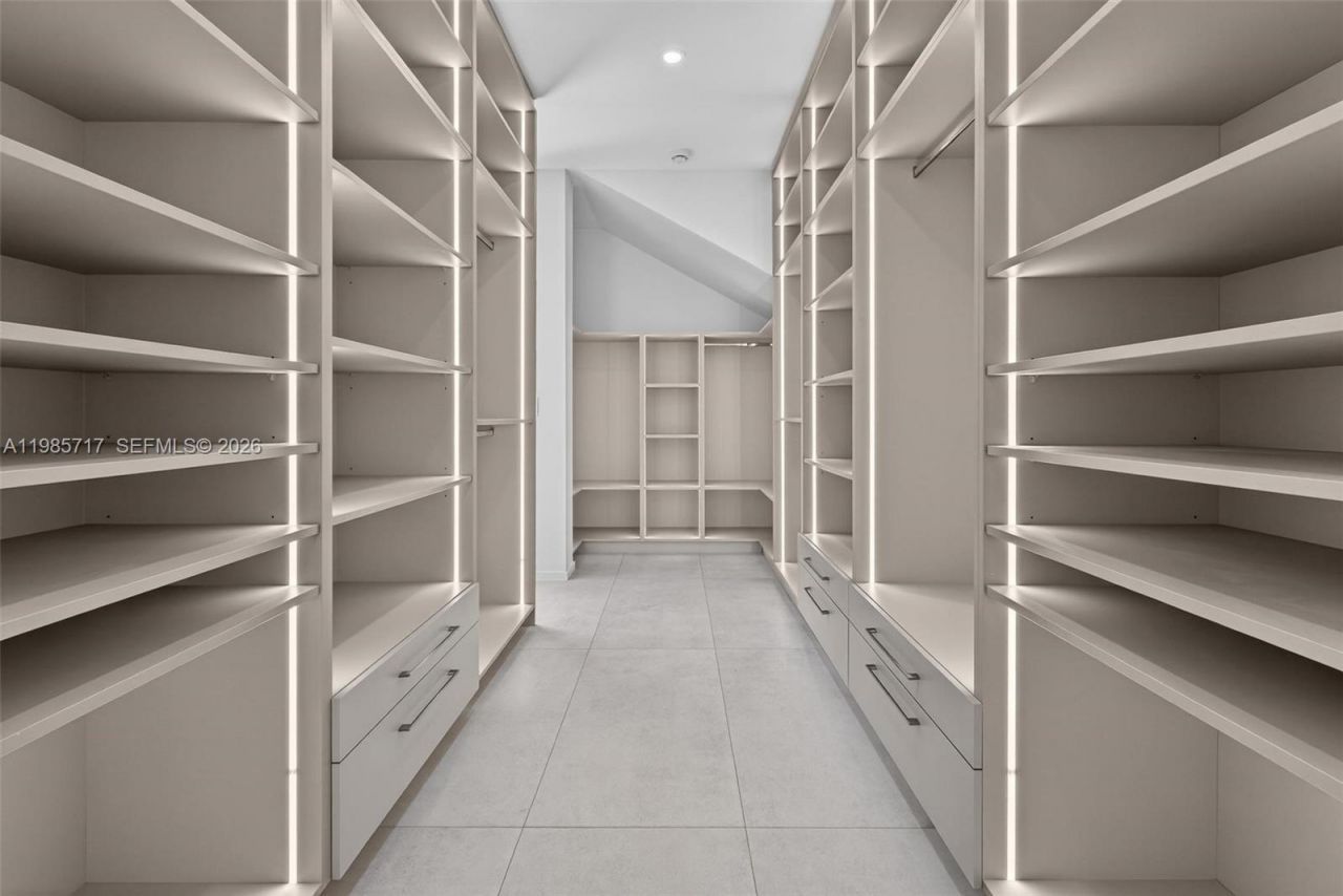 234 SW 22nd Rd , Miami, FL 33129 Photo