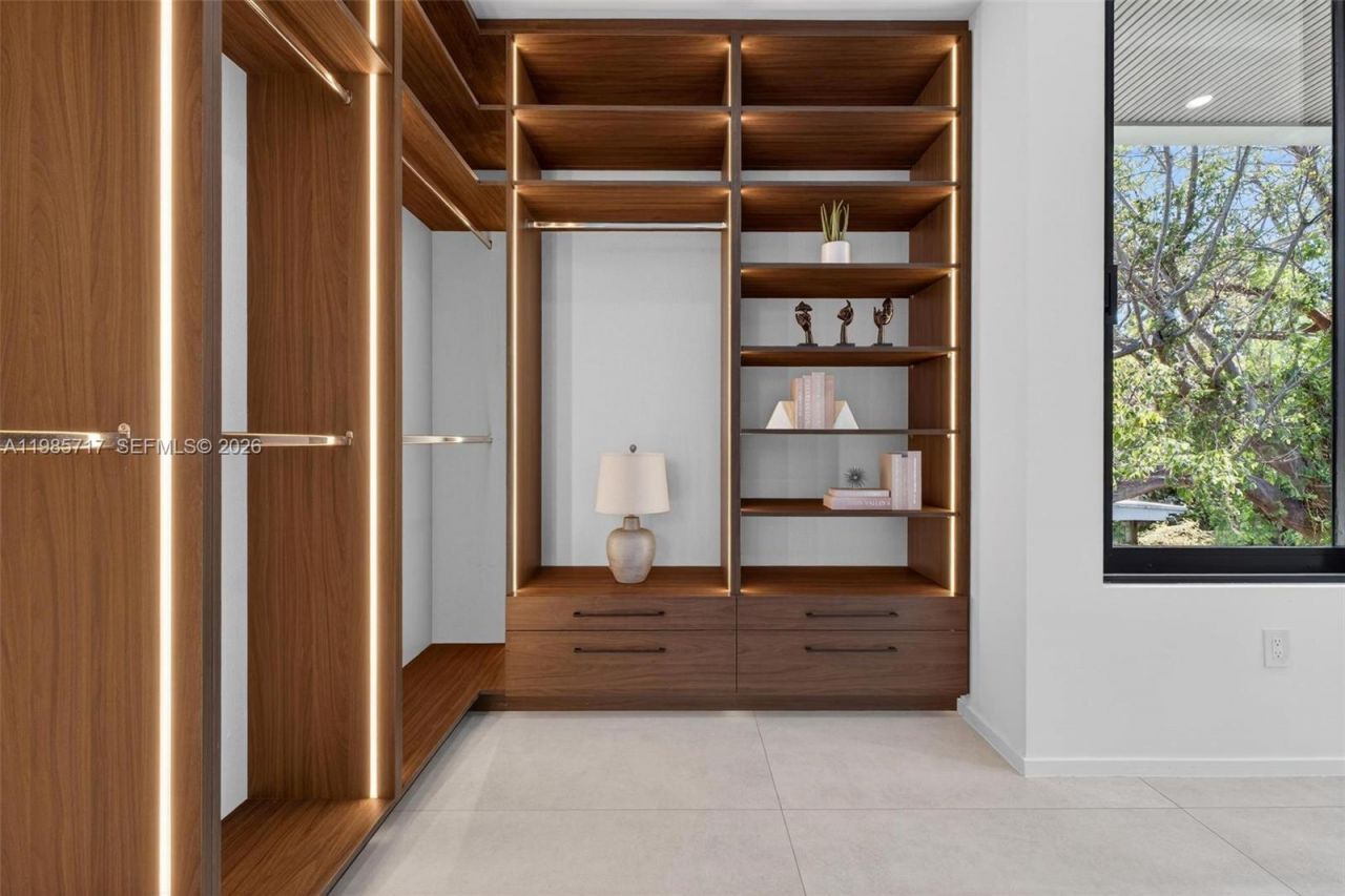 234 SW 22nd Rd , Miami, FL 33129 Photo