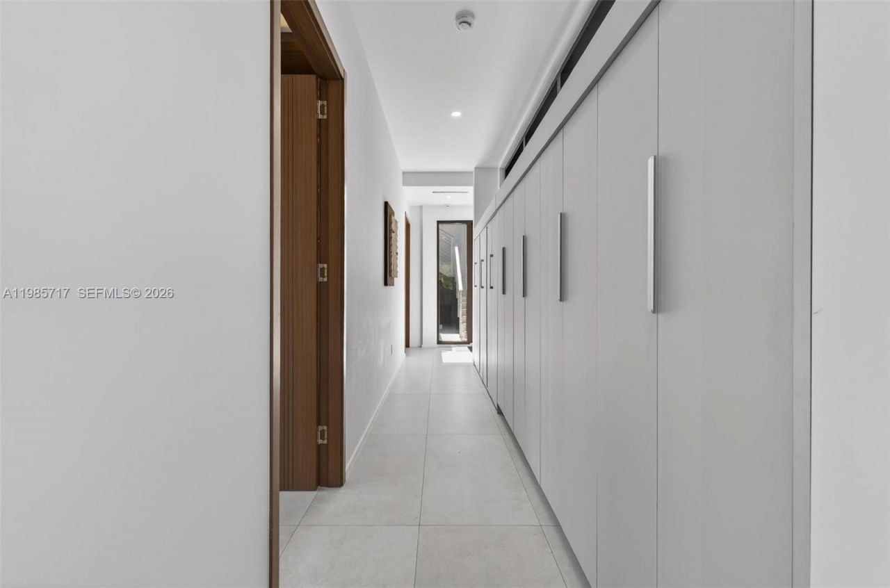 234 SW 22nd Rd , Miami, FL 33129 Photo