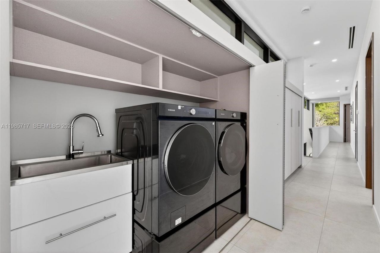 234 SW 22nd Rd , Miami, FL 33129 Photo