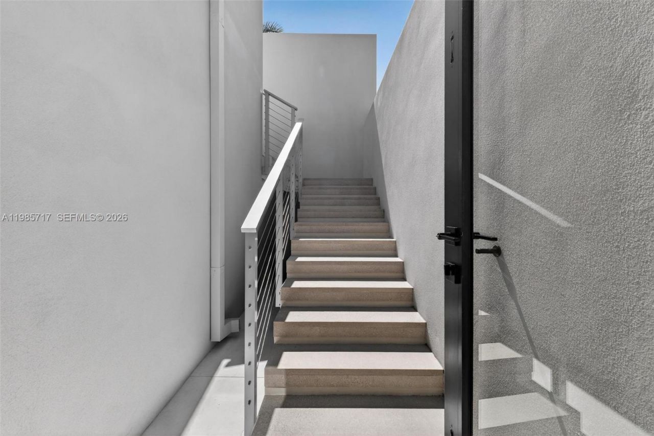 234 SW 22nd Rd , Miami, FL 33129 Photo