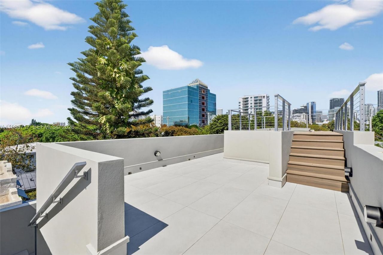 234 SW 22nd Rd , Miami, FL 33129 Photo