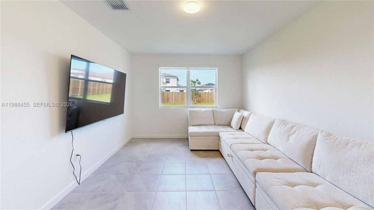 2333 SE 28th Ct , Homestead, FL 33035 Photo