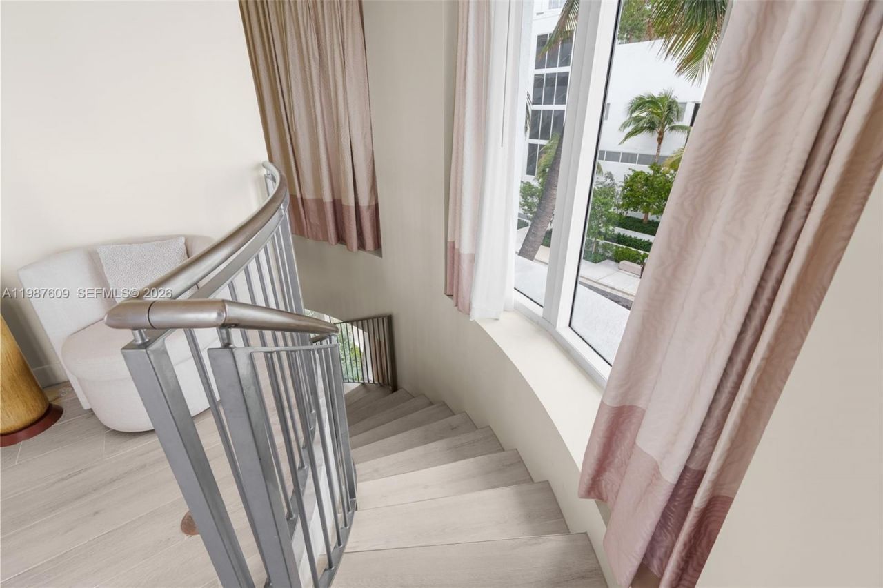 505 N Fort Lauderdale Beach Blvd, Unit 224, Fort Lauderdale, FL 33304 Photo