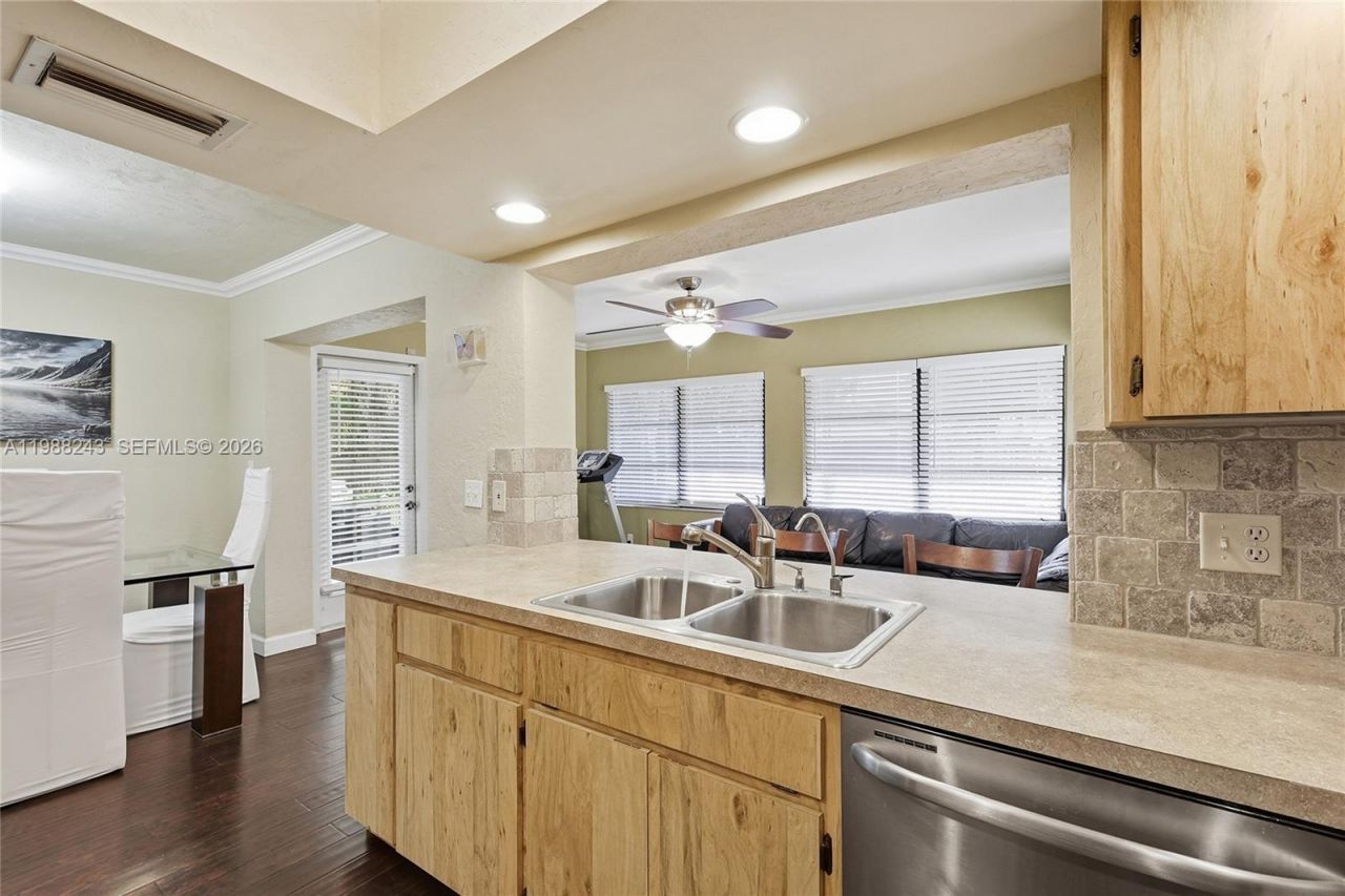 1625 Sunkist Way, Fort Myers, FL 33905 Photo